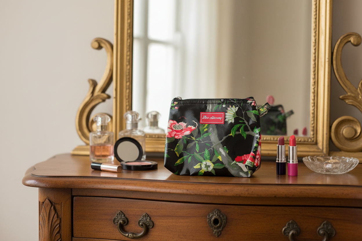 Small Cosmetic - Alex Black With Flower