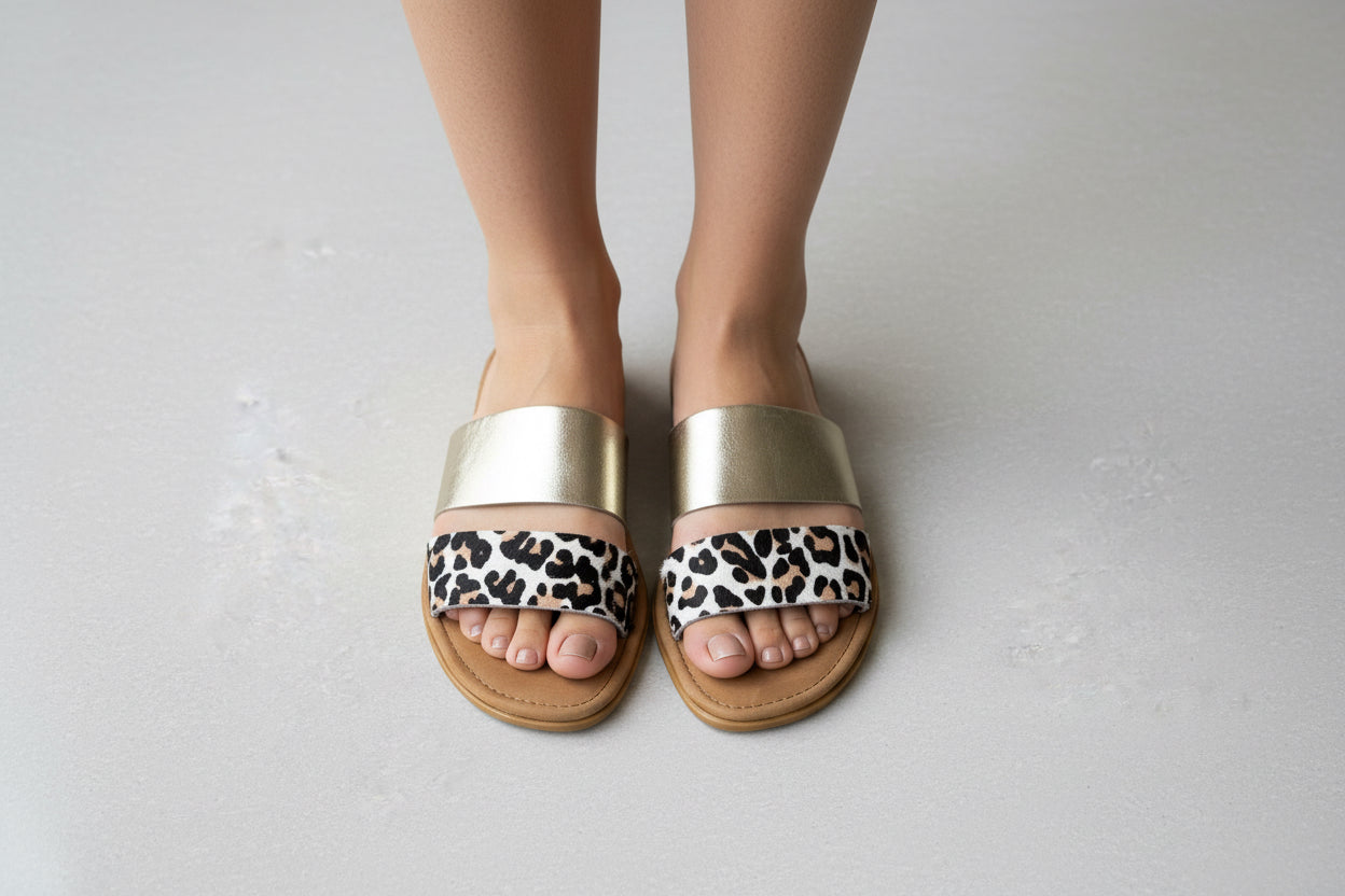 Ambi - Snow Leopard & Gold